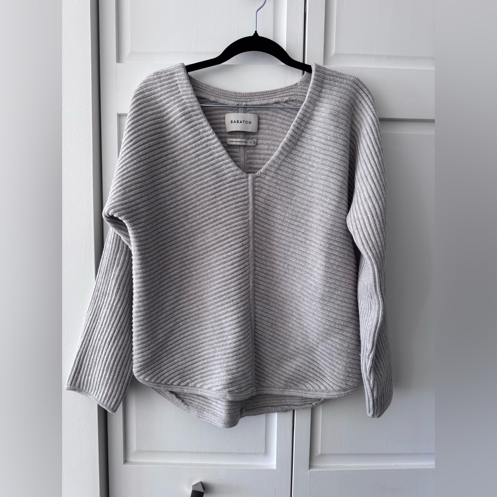 Babaton Merino Wool V-Neck Sweater Small | 100% Ultra Fine Merino Knit